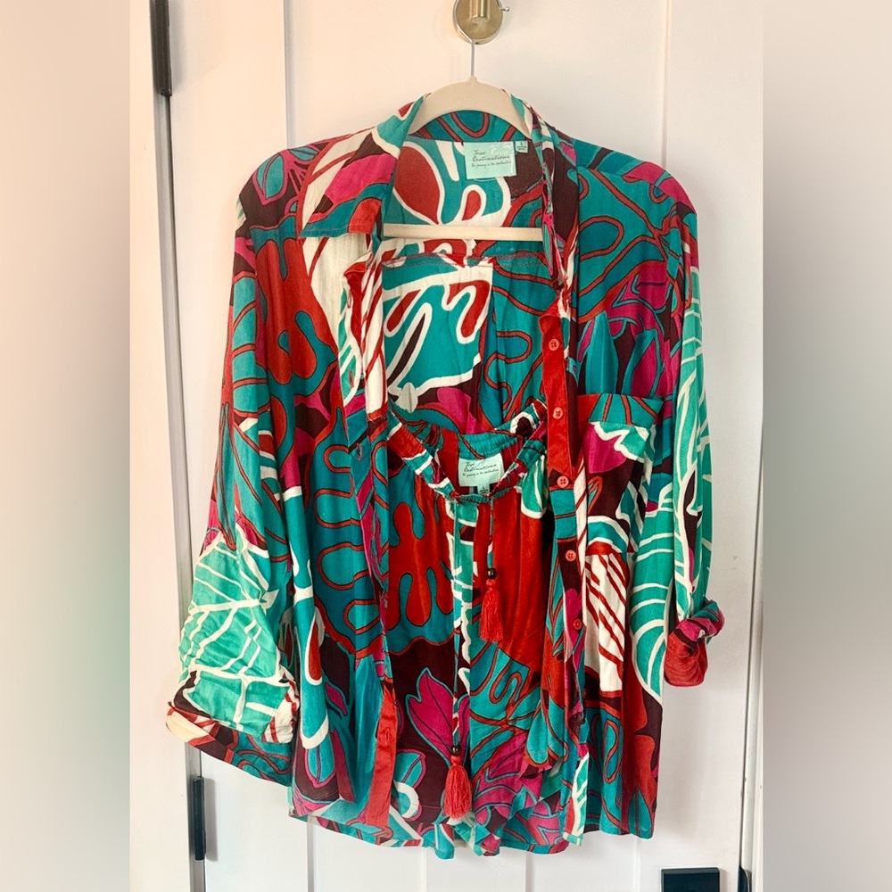 Free Destinations Boho shorts set Abstract Print Tassel Top Size L